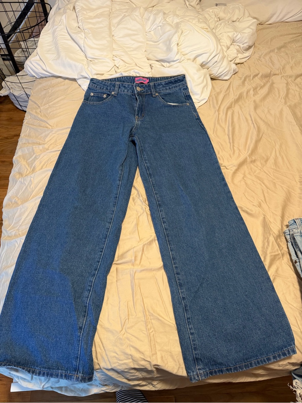 Edikted Raelynn Washed Low Rise Baggy Jeans in  Blue Washed